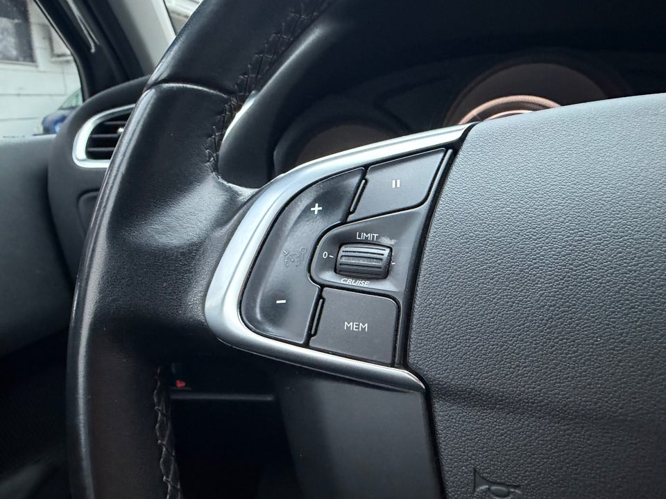 Citroën C4 1,6 BlueHDi 100 Feel 5d