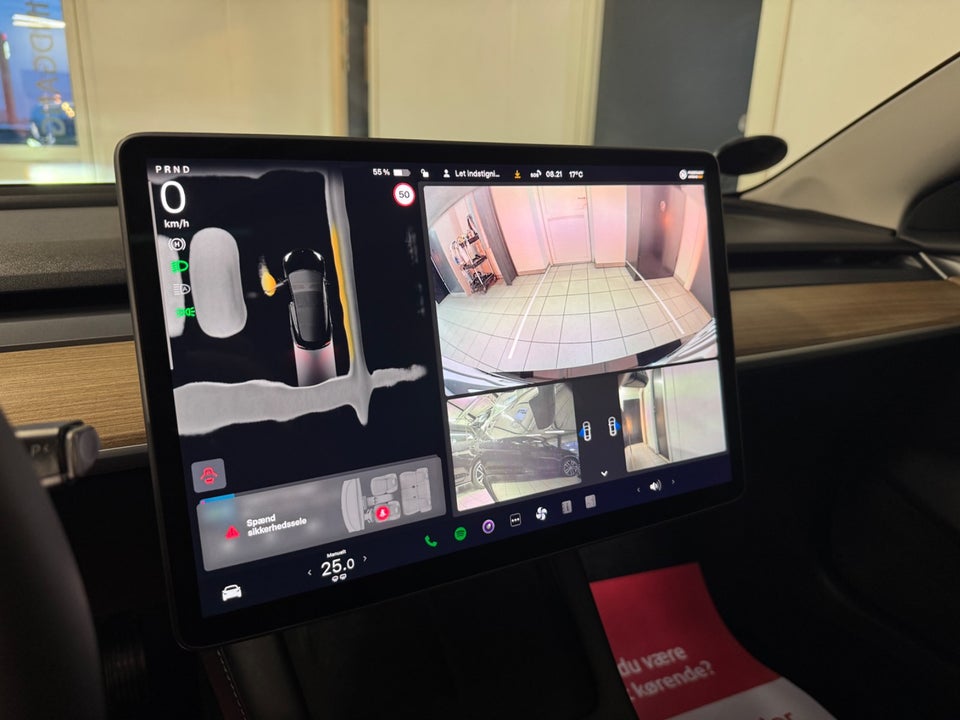 Tesla Model 3 Long Range RWD 4d