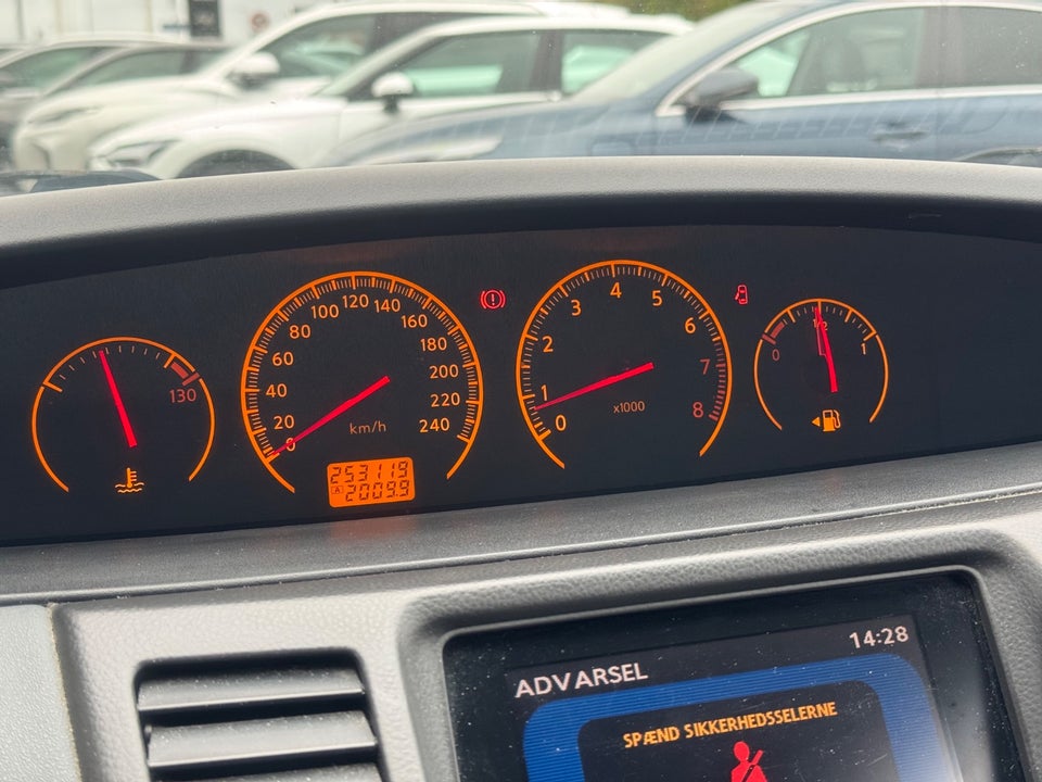 Nissan Primera 1,6 Acenta stc. 5d