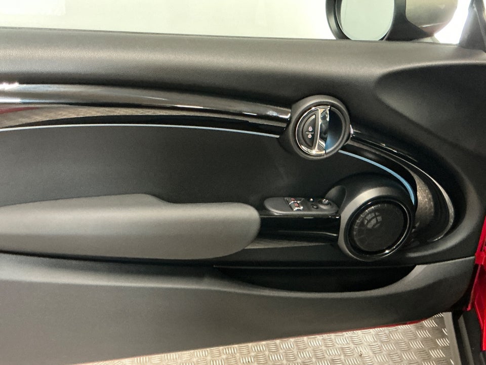 MINI Cooper SE Experience 3d