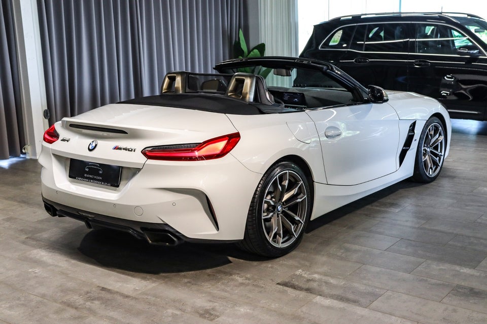 BMW Z4 3,0 M40i Roadster Connected aut. 2d