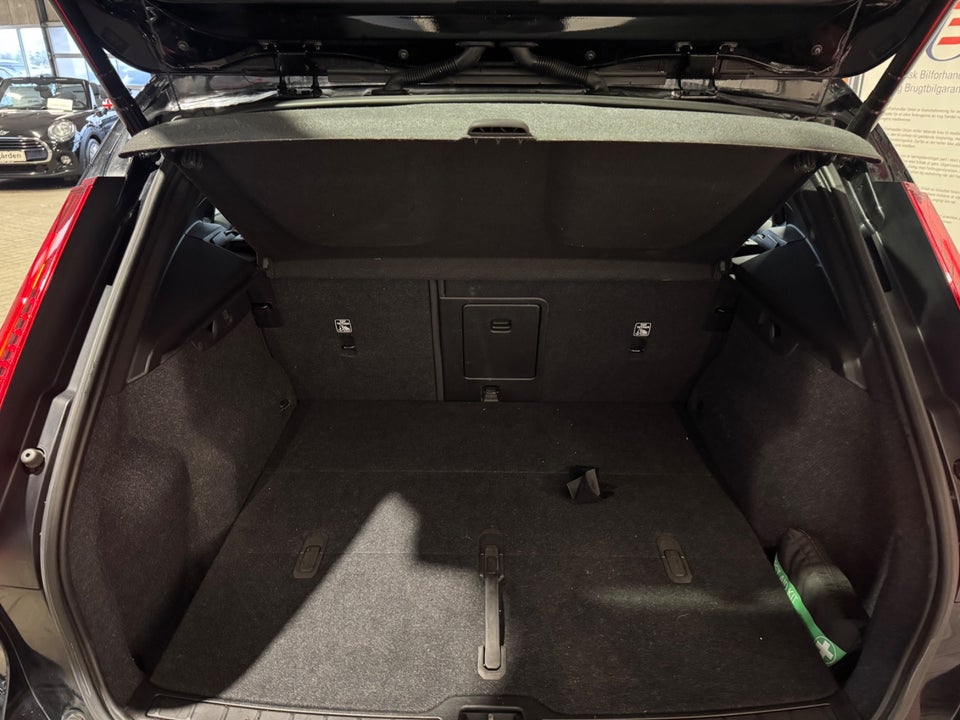 Volvo XC40 P6 ReCharge Plus 5d