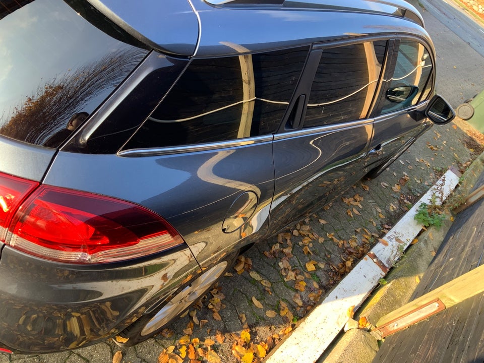 Renault Clio IV 0,9 TCe 90 Limited Sport Tourer 5d