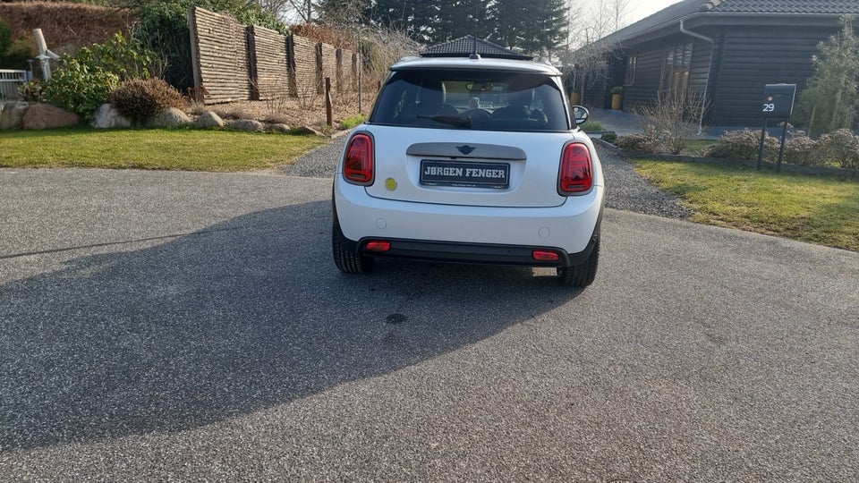 MINI Cooper SE Resolute Edition 3d