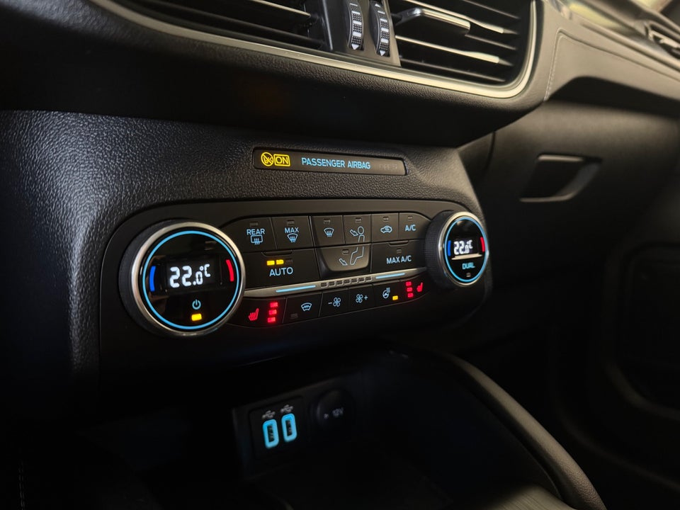 Ford Kuga 2,5 PHEV Vignale CVT 5d