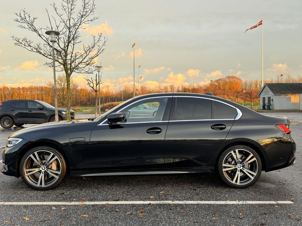 BMW 330e 2,0 Luxury Line aut. 4d