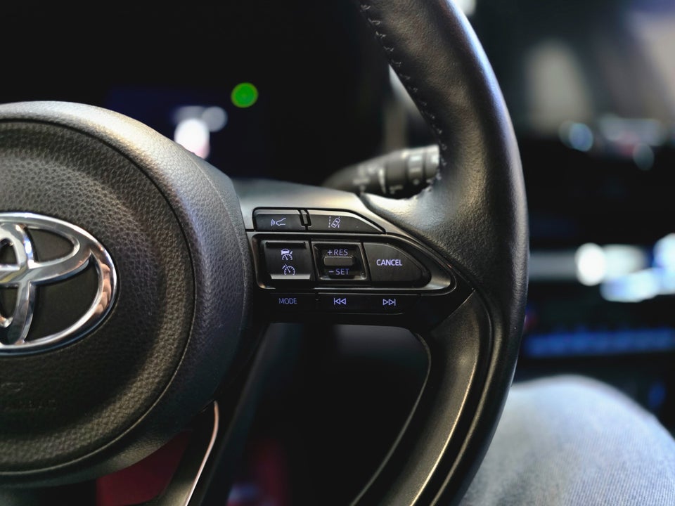 Toyota Yaris Cross 1,5 Hybrid Active Tech e-CVT 5d