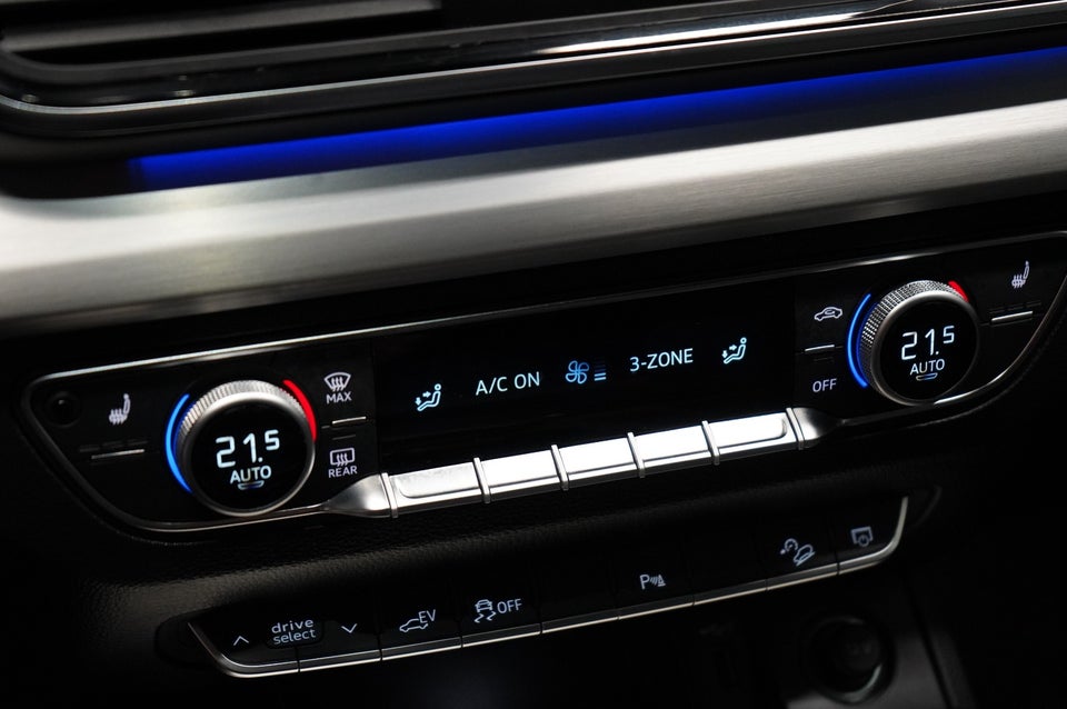 Audi Q5 50 TFSi e S-line quattro S-tr. 5d