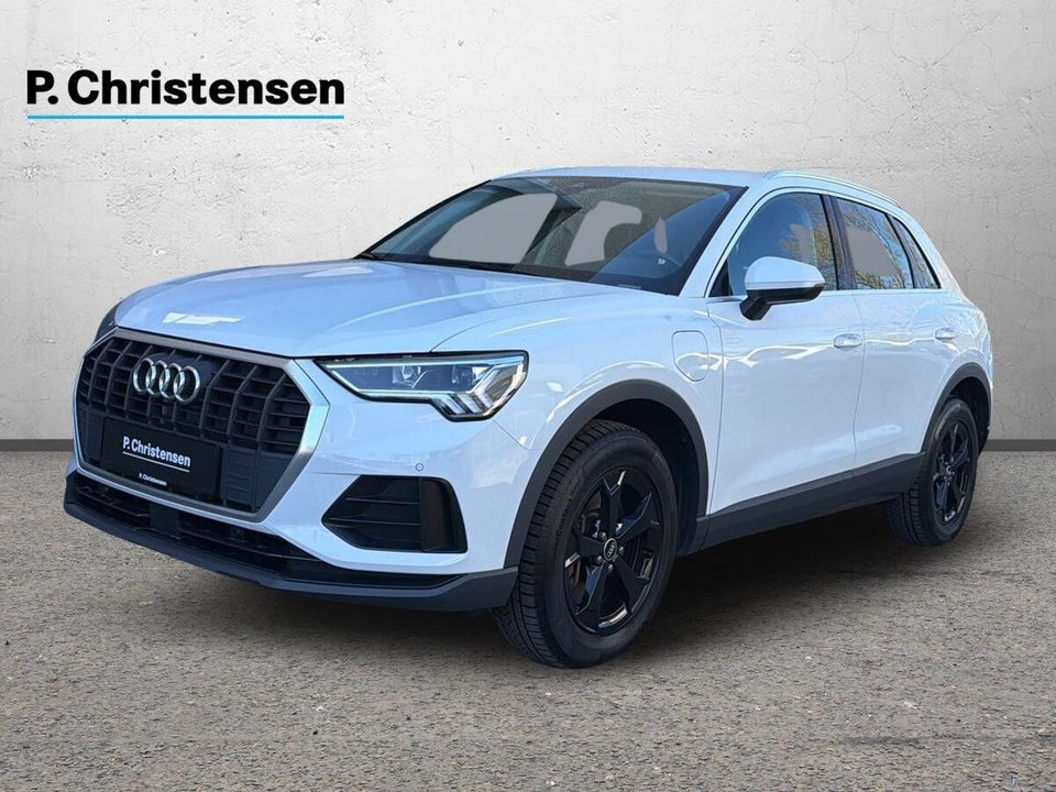 Audi Q3 45 TFSi e Attitude plus S-tr. 5d