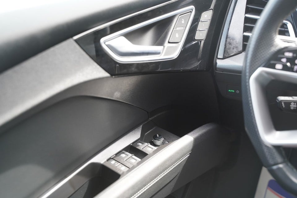 Audi Q4 e-tron 40 S-line Sportback 5d