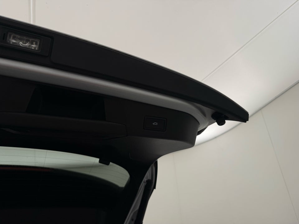 VW ID.4 77 Pro Performance Tech 5d