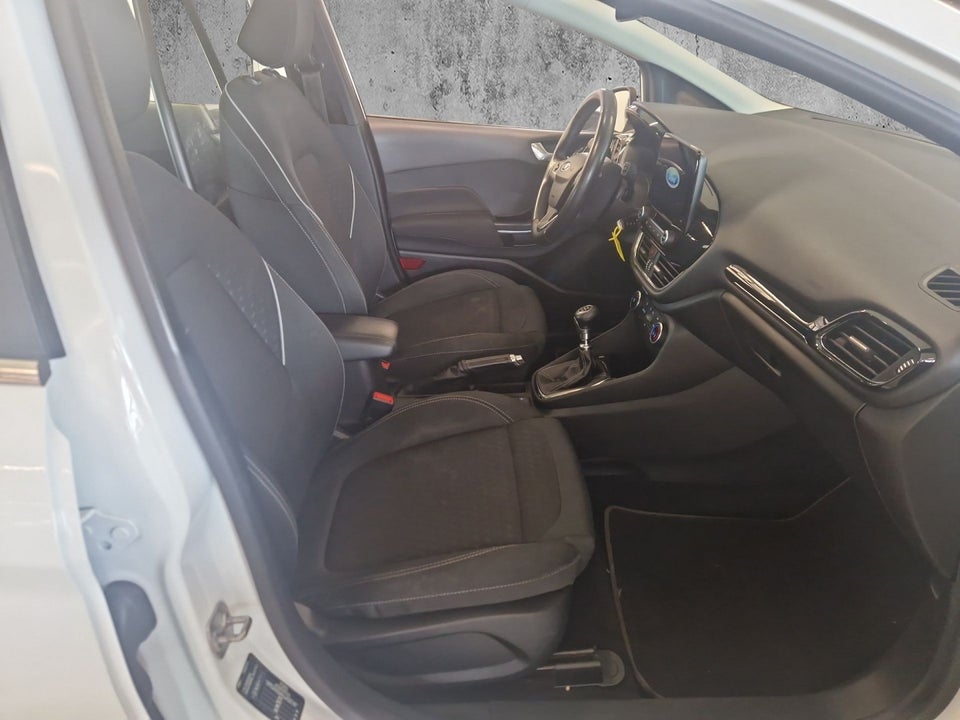 Ford Fiesta 1,0 EcoBoost Titanium Van 5d