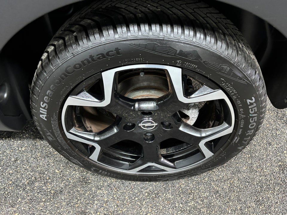 Opel Crossland 1,2 T 110 Sport 5d