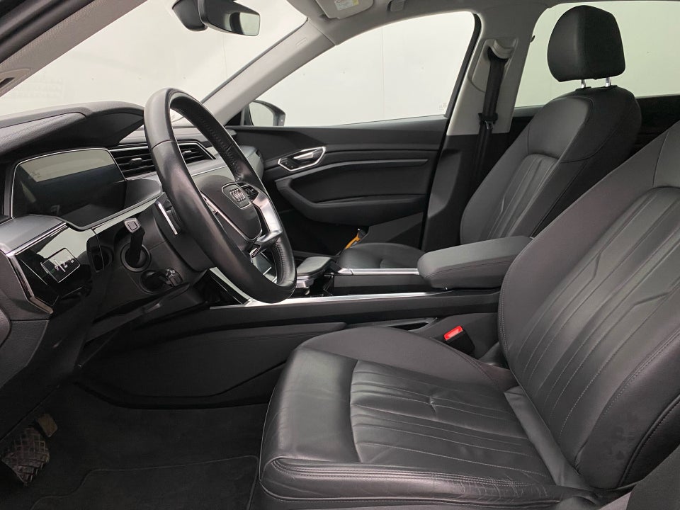 Audi e-tron 50 quattro 5d