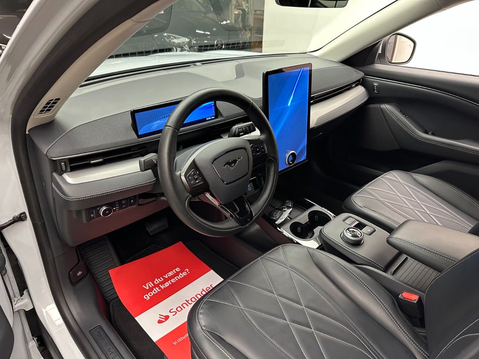 Ford Mustang Mach-E 75 Standard Range 5d