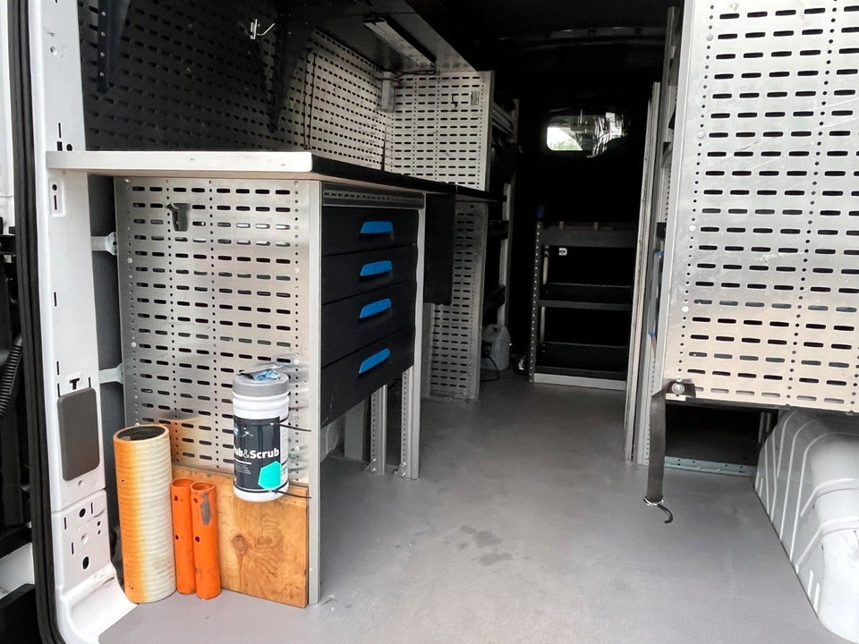 Ford Transit 350 L2 Van 2,0 TDCi 130 Trend H2 FWD