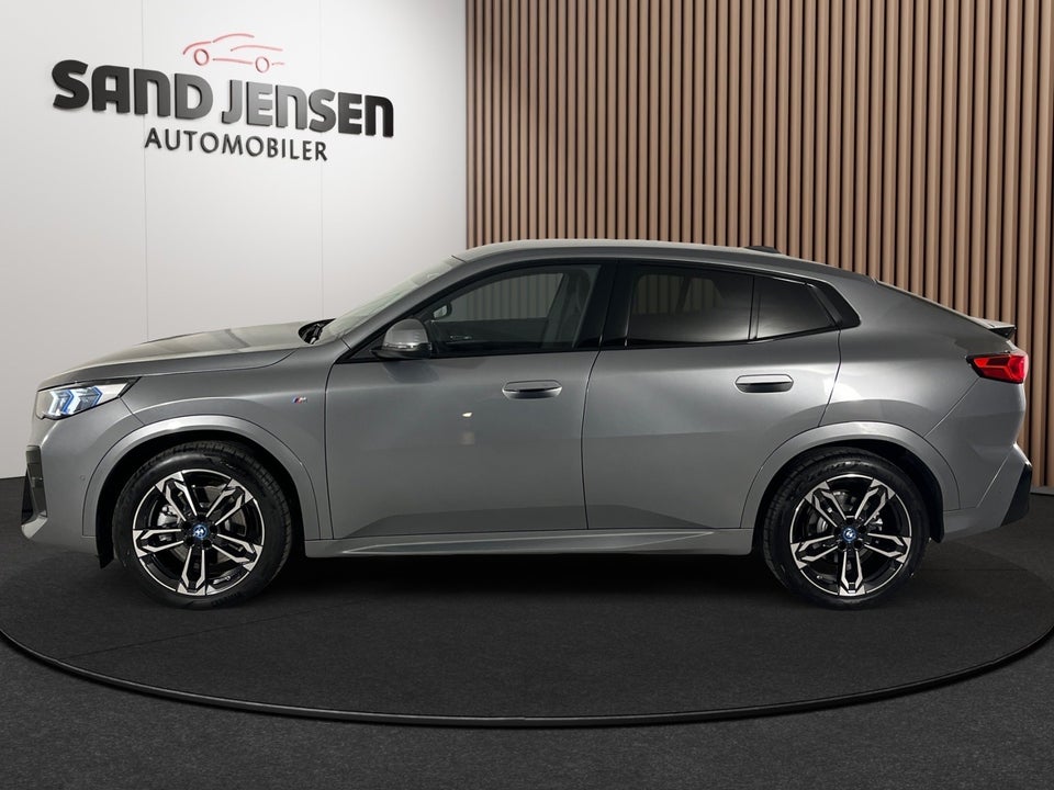 BMW iX2 xDrive30 M-Sport 5d