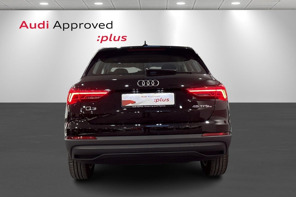Audi Q3 45 TFSi e Attitude plus S-tr. 5d