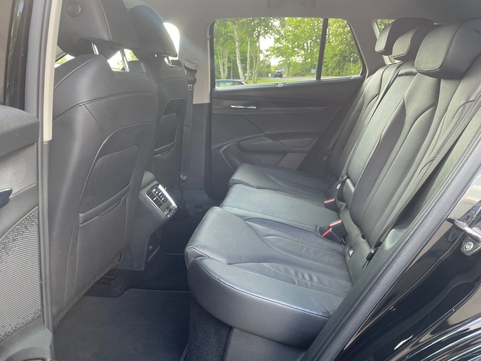Skoda Enyaq 80 iV Plus Suite 5d