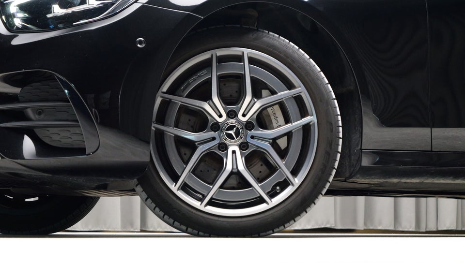 Mercedes E300 e 2,0 AMG Line aut. 4Matic 4d