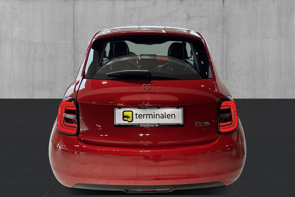 Fiat 500e 24 (RED) 3d
