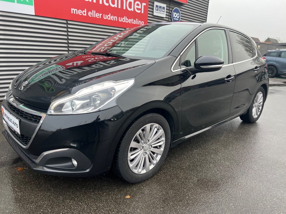 Peugeot 208 1,5 BlueHDi 100 Infinity Sky 5d