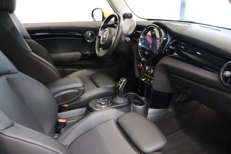 MINI Cooper SE Edition Premium Plus 3d