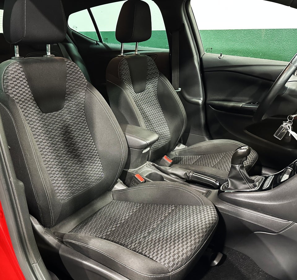 Opel Astra 1,4 T 150 Enjoy 5d