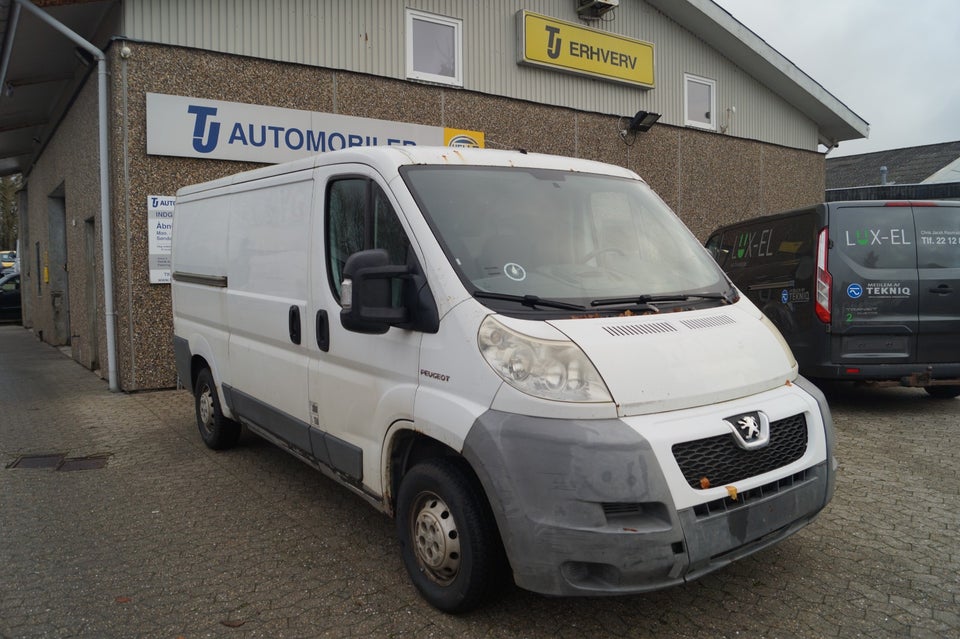 Peugeot Boxer 330 2,2 HDi 120 Kassevogn L2H1 5d