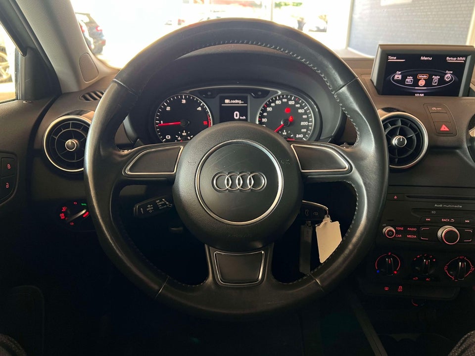 Audi A1 1,6 TDi 105 Ambition 3d