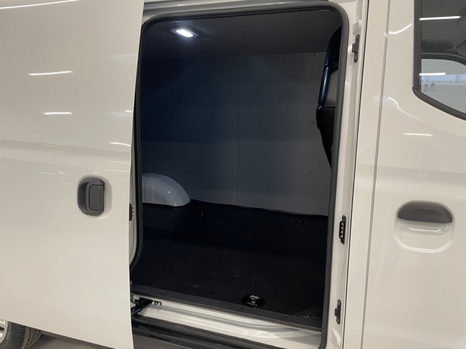 Maxus e-Deliver 3 50 Cargo Van LWB