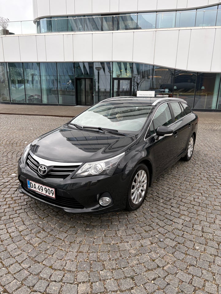 Toyota Avensis 1,8 VVT-i T2 stc. 5d