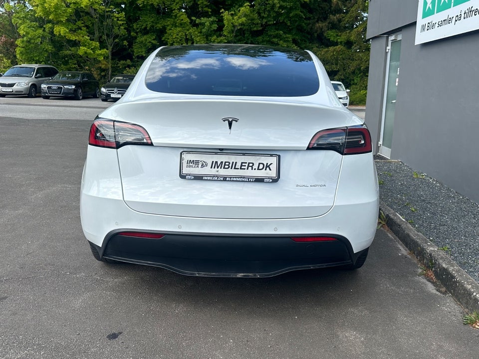 Tesla Model Y Long Range AWD 5d