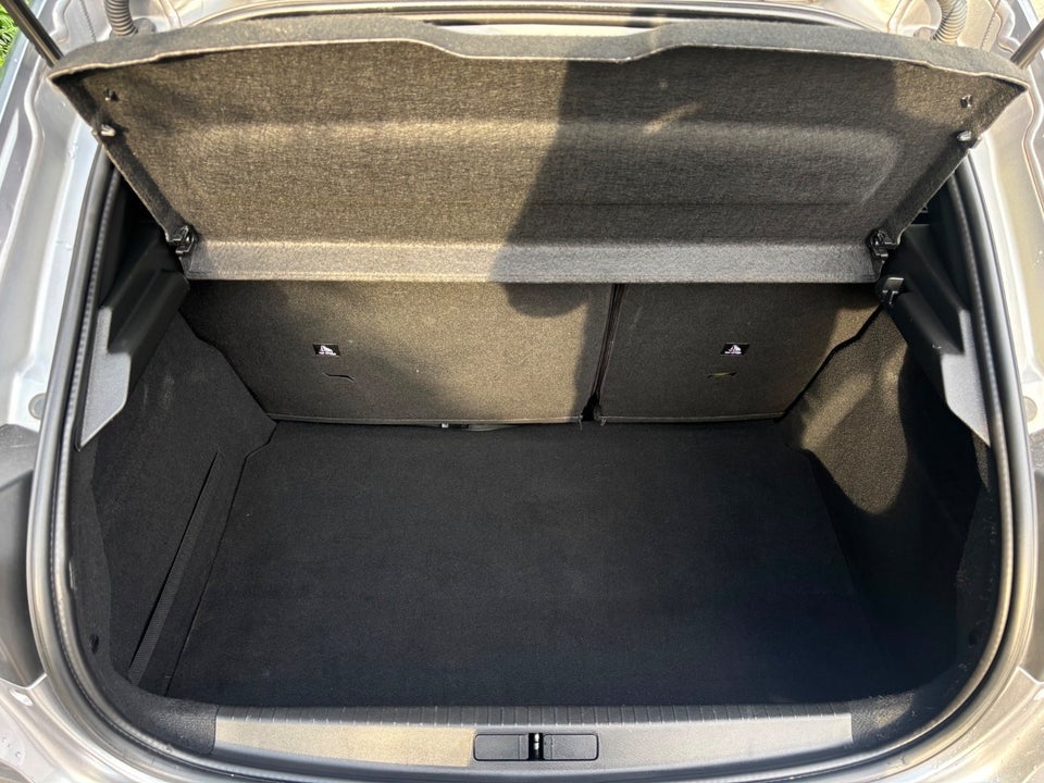 Peugeot 208 1,2 PureTech 75 Supreme 5d
