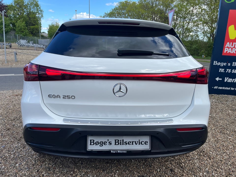 Mercedes EQA250 Electric Art 5d