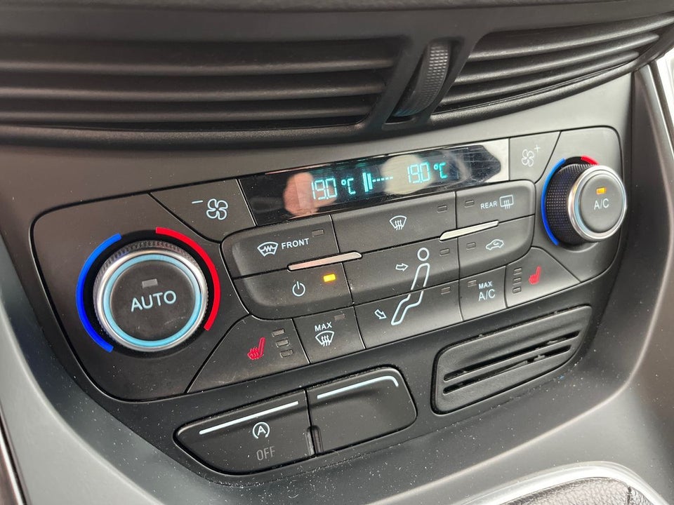 Ford C-MAX 1,0 SCTi 125 Titanium 5d