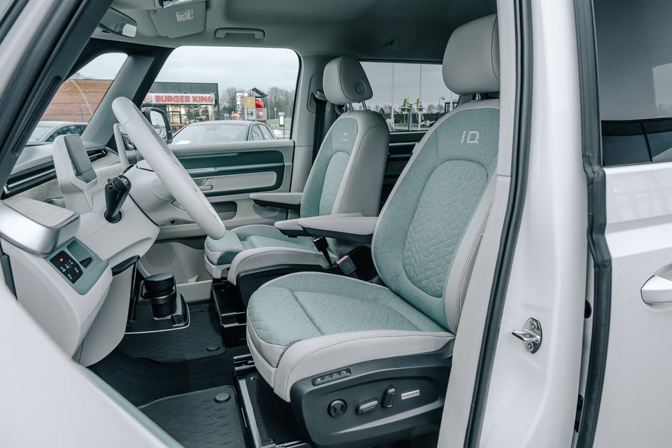 VW ID.Buzz 77 Style SWB 5d