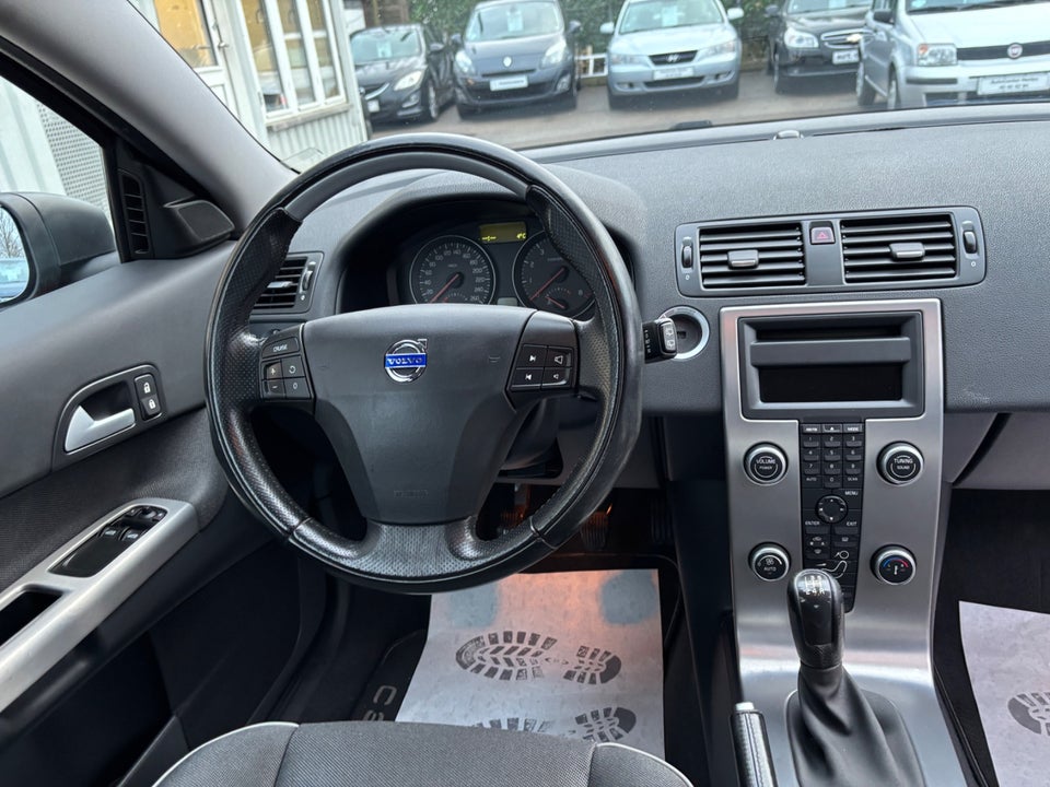 Volvo C30 1,6 Kinetic 3d