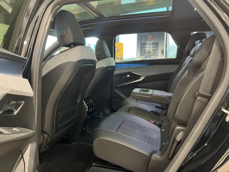 Peugeot e-5008 77 GT Pack 7prs 5d