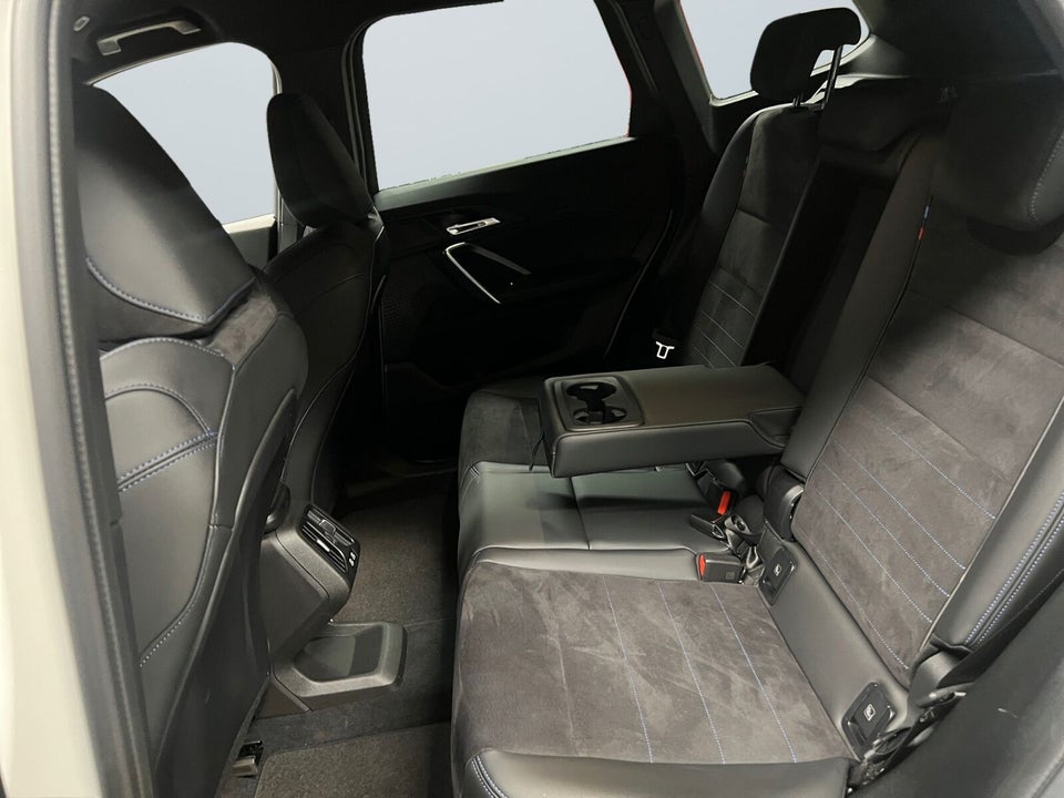 BMW iX1 eDrive20 M-Sport 5d