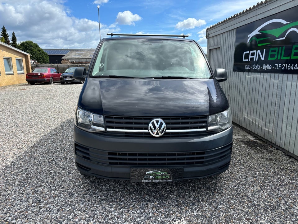 VW Transporter 2,0 TDi 180 Kassevogn DSG lang