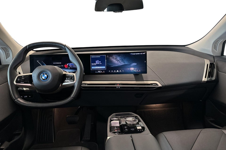 BMW iX xDrive40 Sport 5d