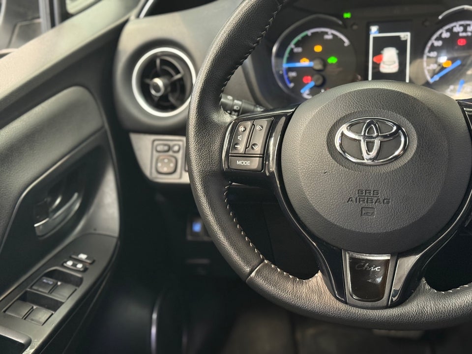 Toyota Yaris 1,5 Hybrid H3 Premium e-CVT 5d