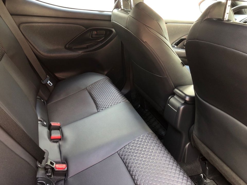 Toyota Yaris 1,5 Hybrid H3 Premier Edition e-CVT 5d