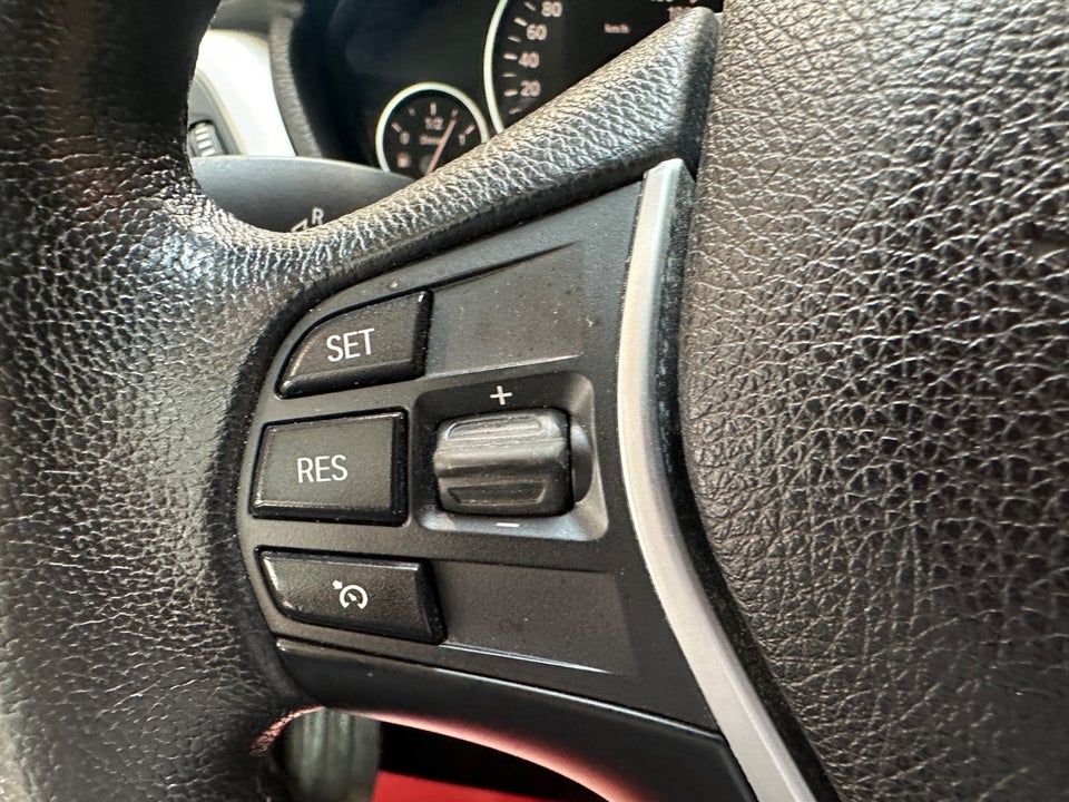 BMW 320d 2,0 Touring 5d