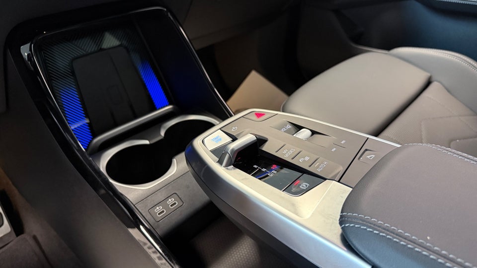 BMW iX2 eDrive20 Charged M-Sport 5d