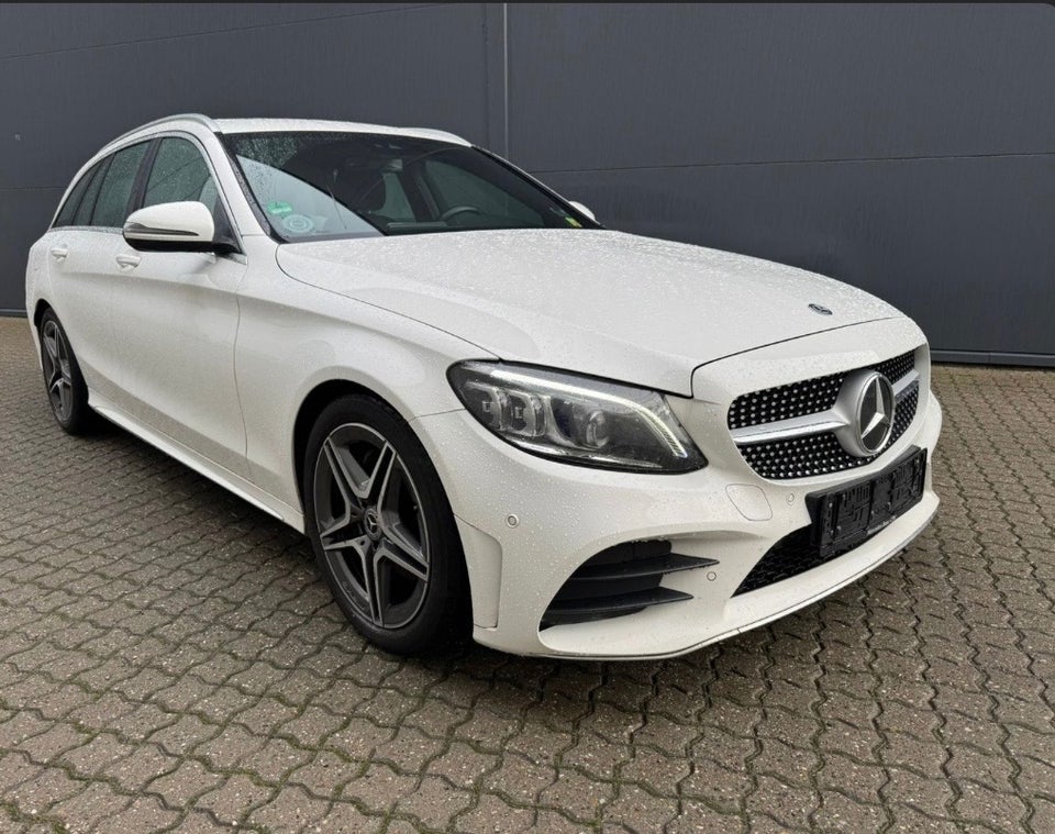Mercedes C220 d 2,0 AMG Line stc. aut. 5d