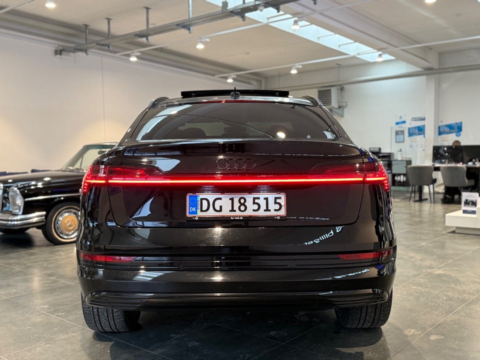 Audi e-tron 55 S-line Sportback quattro 5d