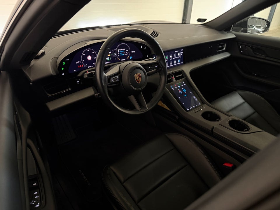 Porsche Taycan Sport Turismo 5d