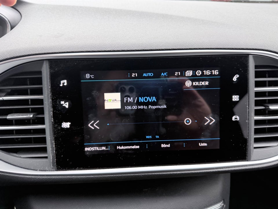 Peugeot 308 1,5 BlueHDi 130 Allure Pack SW 5d